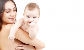 Επαφή δέρμα με δέρμα στο μητρικό θηλασμό